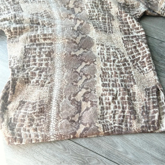 Vintage Claudia D Snakeskin Pattern  Lambswool Blend Soft Sweatwer - Picture 7 of 12